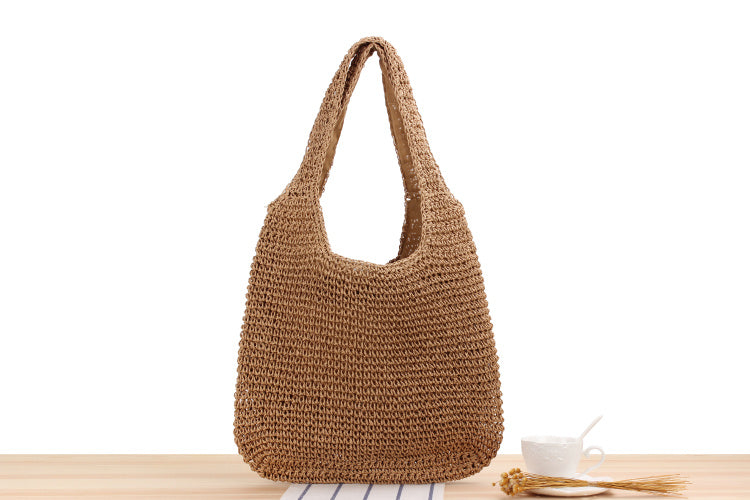 Shoulder bag made of braided straw