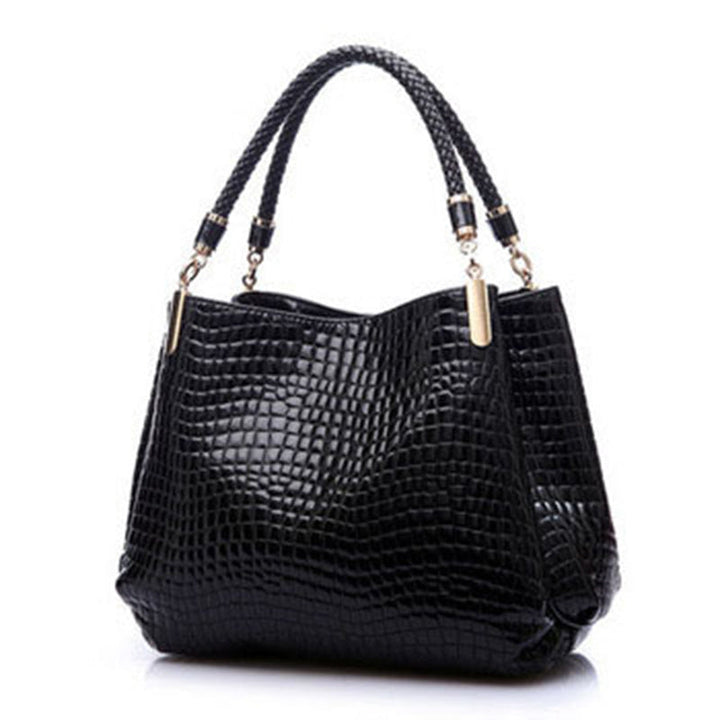 Shoulder bag with crocodile pattern