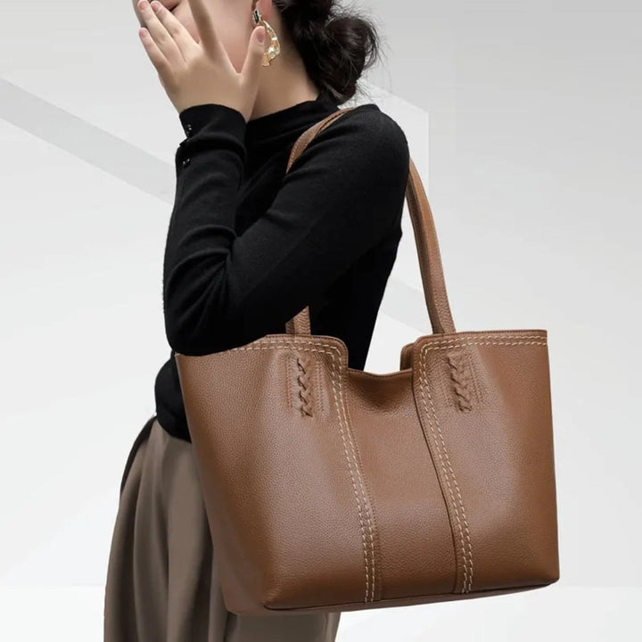 Bag for women - Spacious tote bag with stylish design and sturdy seams