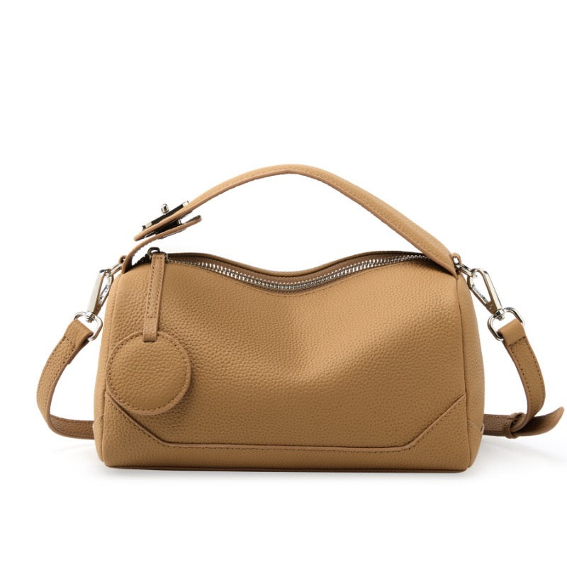 Quilted shoulder bag with shoulder strap