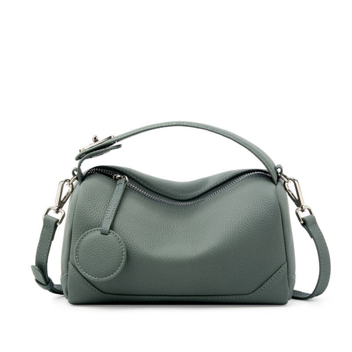Quilted shoulder bag with shoulder strap