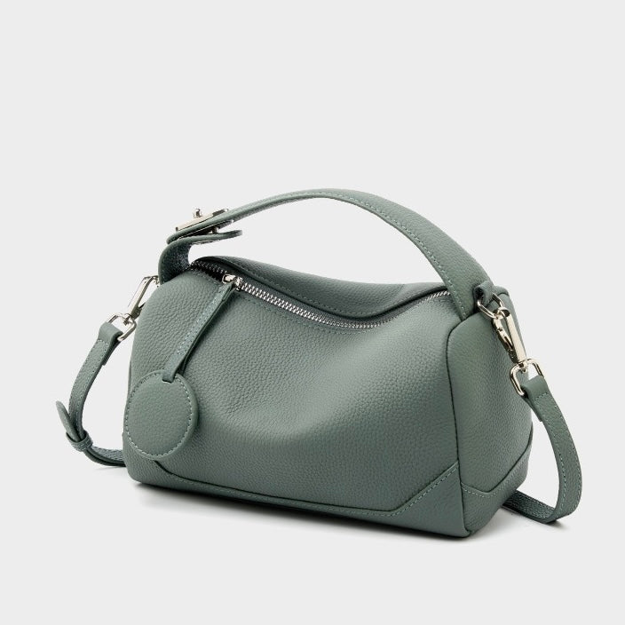 Quilted shoulder bag with shoulder strap