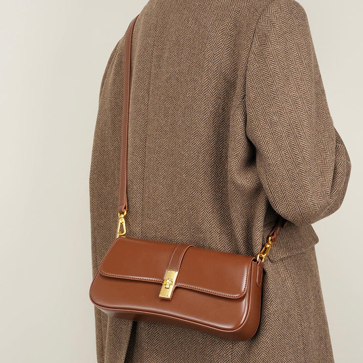 Ladies Baguette Bag with gold twist closure