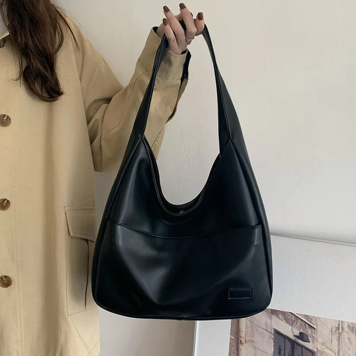 Hobo crossbody bag made of synthetic leather courier bag