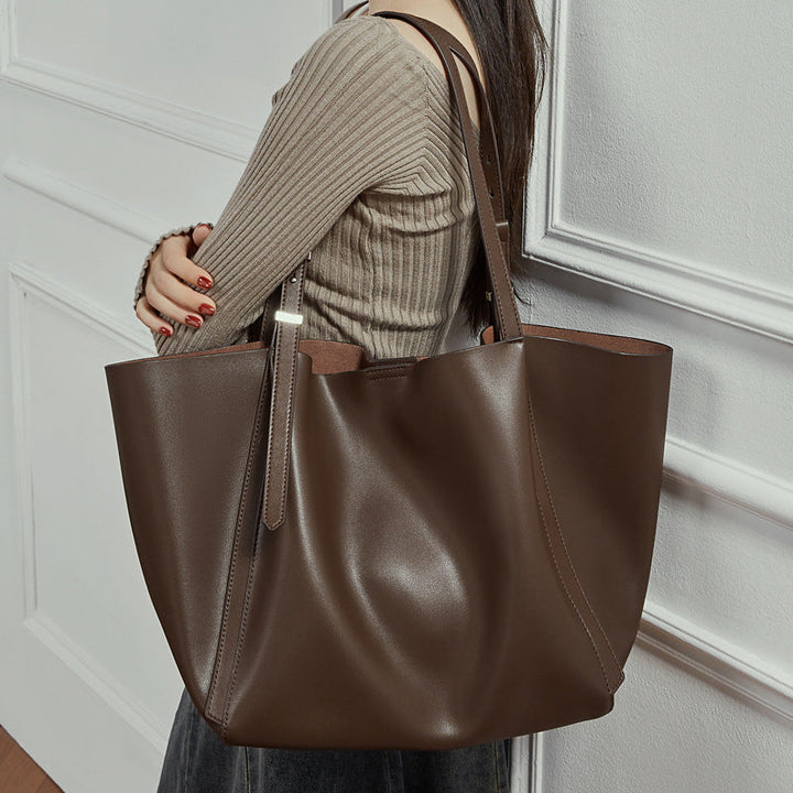 Women's tote bag with elegant design and removable shoulder strap