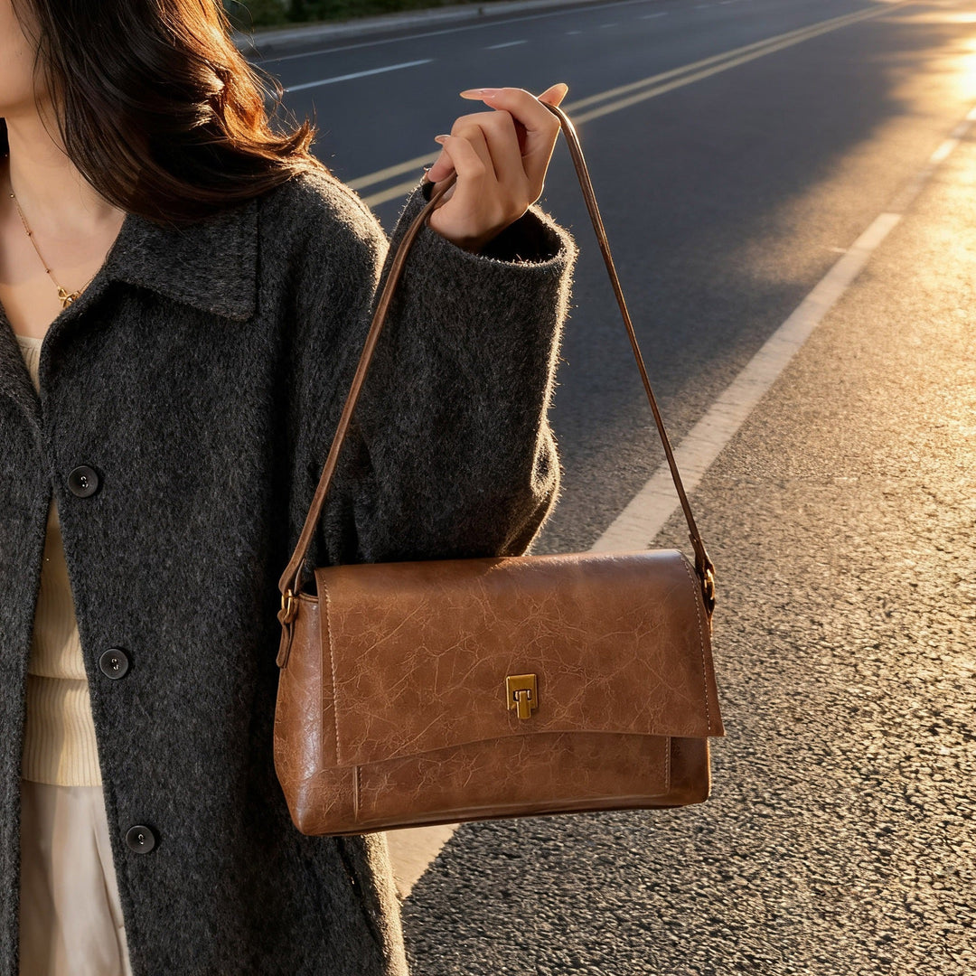 Ladies elegant shoulder bag with textured leather