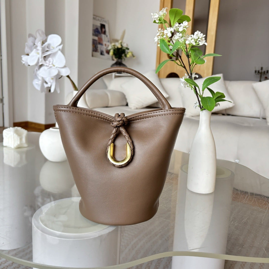Women’s fashionable mini handbag