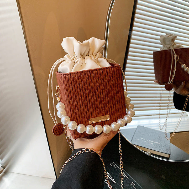 Women's mini handbag with detachable pearl chain