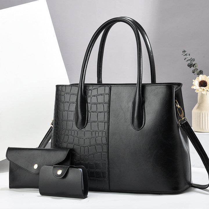 Women's tote bag with removable accessories