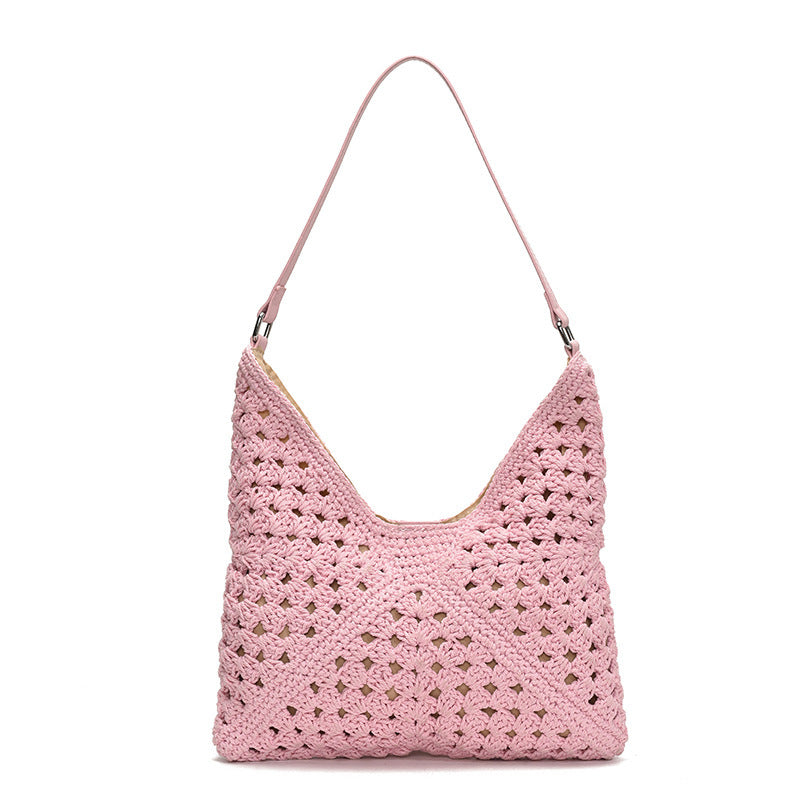 Women's crochet shoulder bag with ergonomic strap