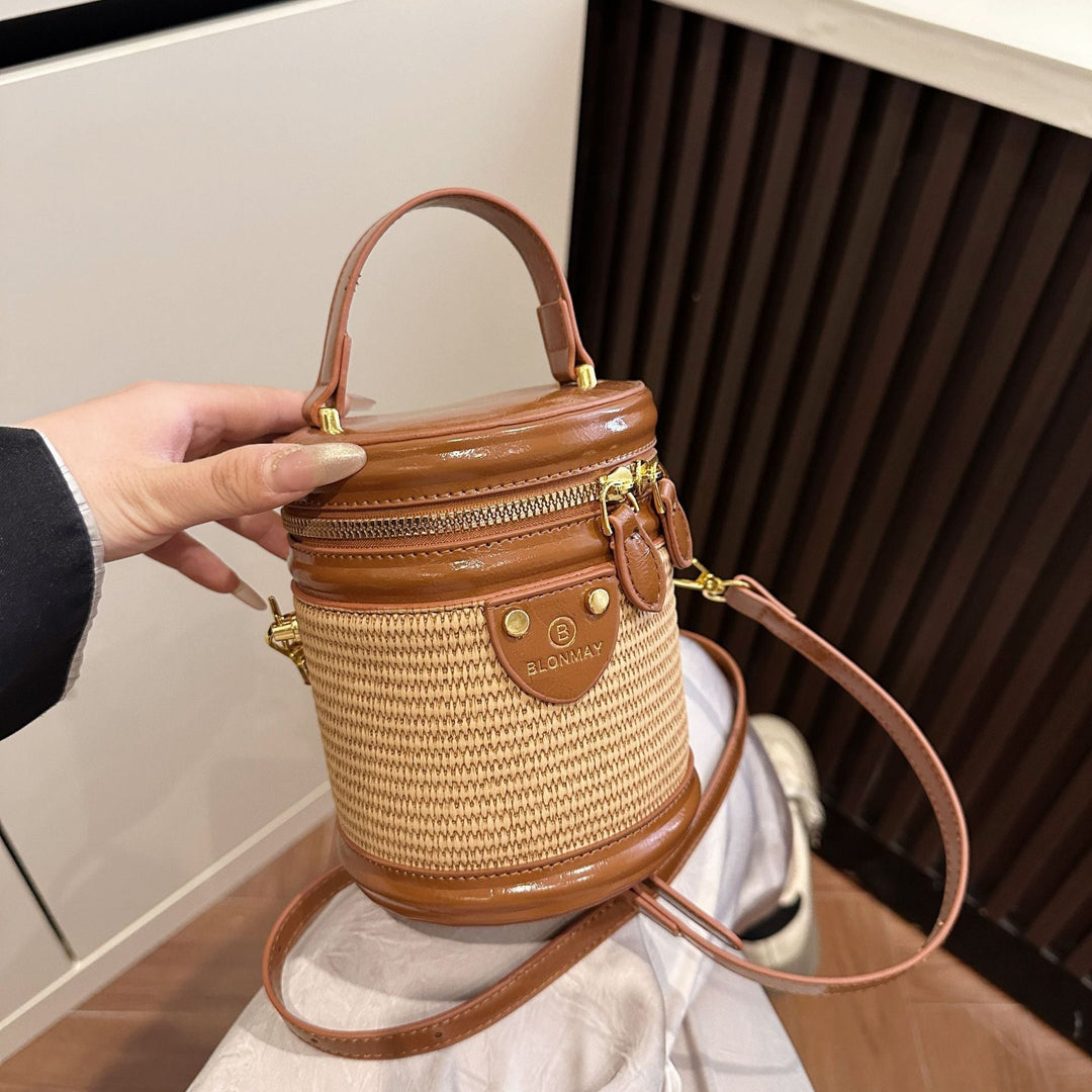 Women stylish shoulder bag in elegant basket design