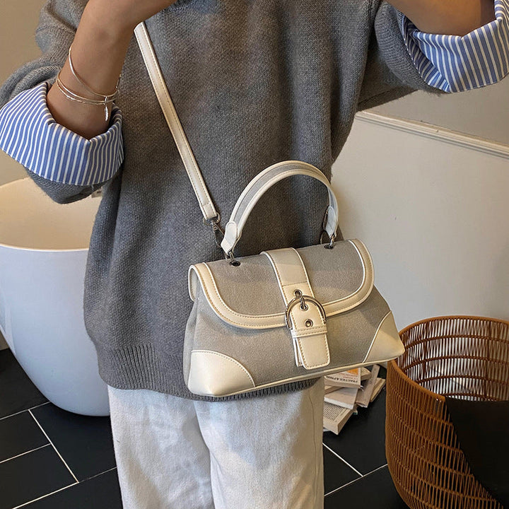 Women's practical shoulder bag made of high-quality synthetic leather