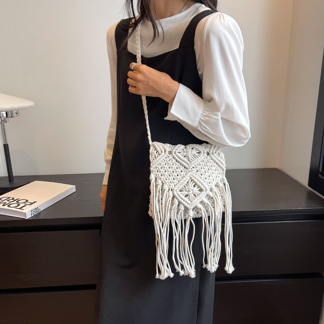 Women's Macrame Shoulder Bag with Decorative Fringes
