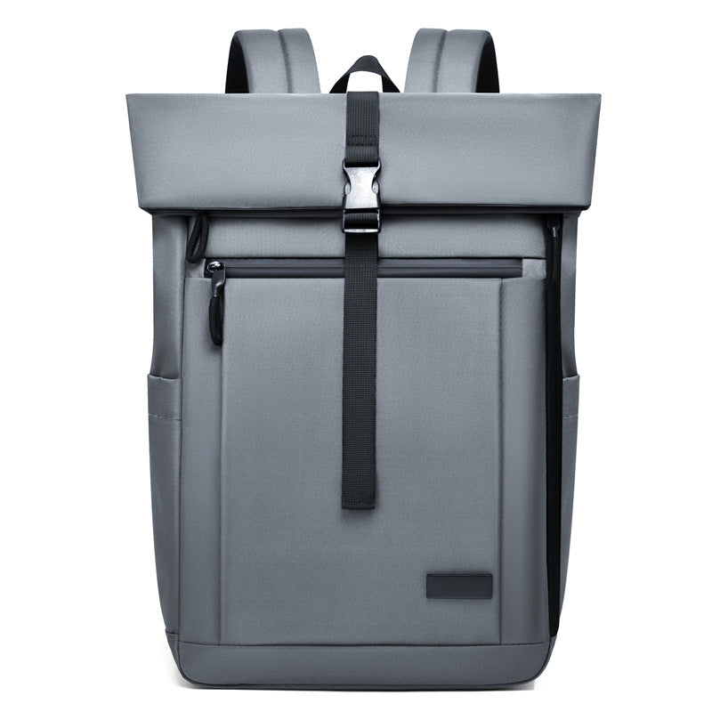 More elegant and functional backpack with reinforced carrying straps