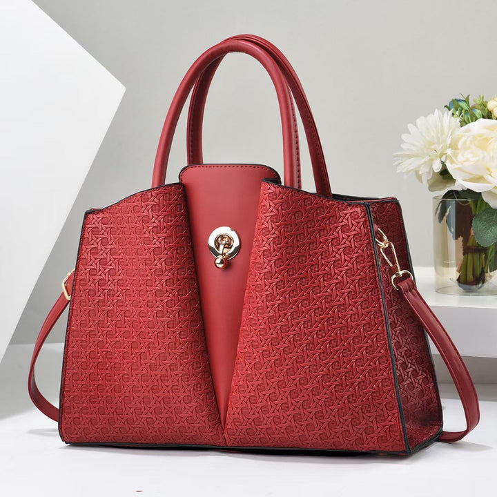 Ladies structured tote bag with elegant pleating technique