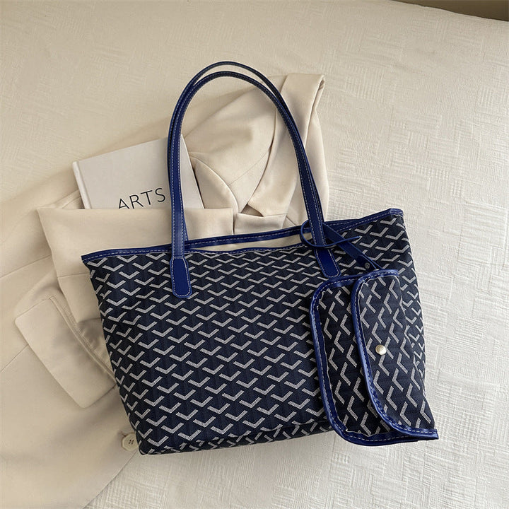 Women's elegant shopping bag with modern pattern