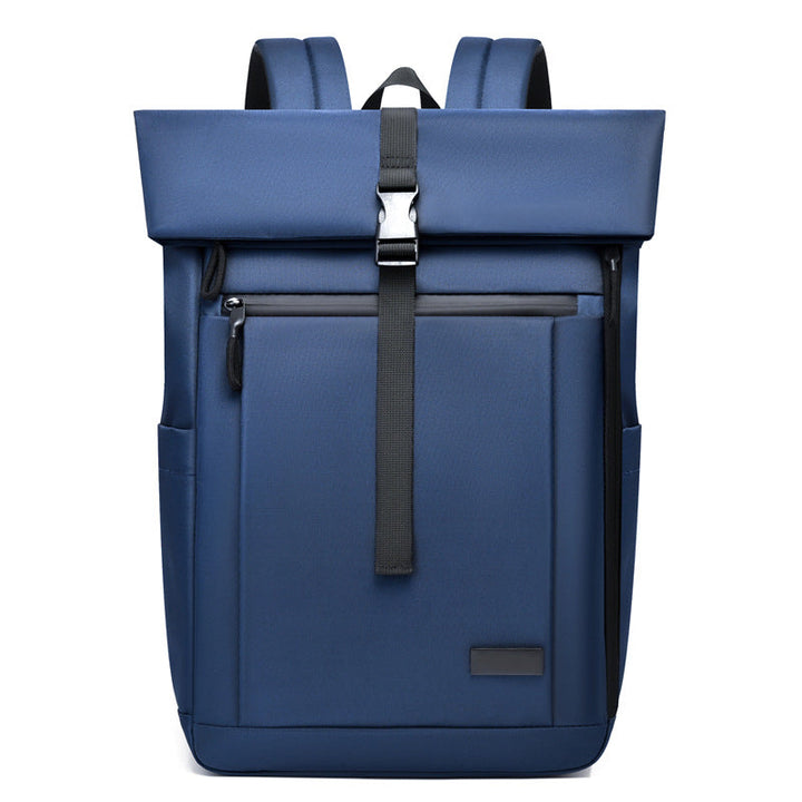 More elegant and functional backpack with reinforced carrying straps