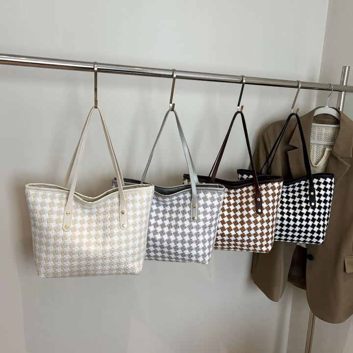 Ladies stylish tote bag