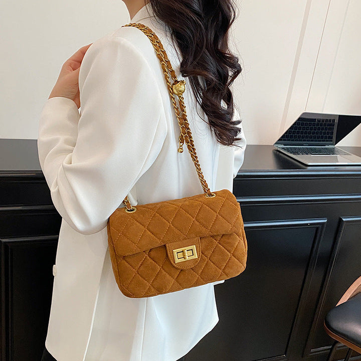 Women's elegant shoulder bag with stylish chain accent