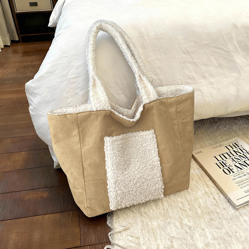 Women’s tote bag made of high-quality material and exclusive design