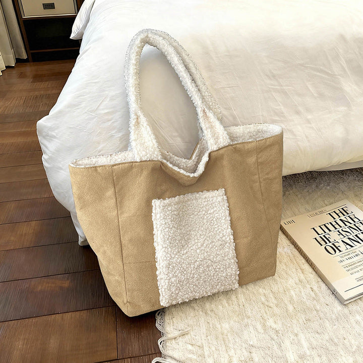 Women’s tote bag made of high-quality material and exclusive design
