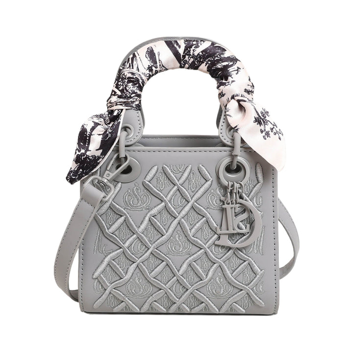 Ladies handbag with luxurious pattern