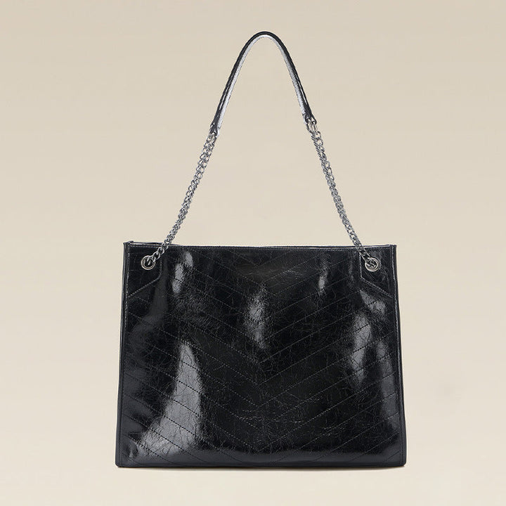 Women's Tote Bag made of shiny faux leather with quilted pattern