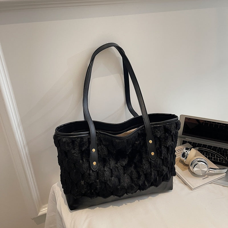 Women's tote bag made of high-quality synthetic leather with textured surface