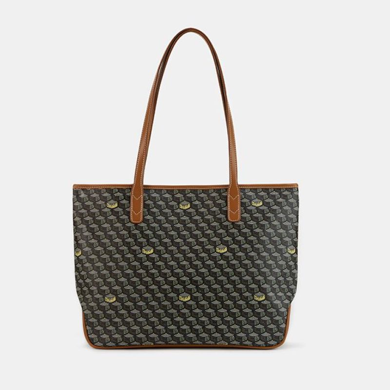 Ladies designer bag with unique pattern