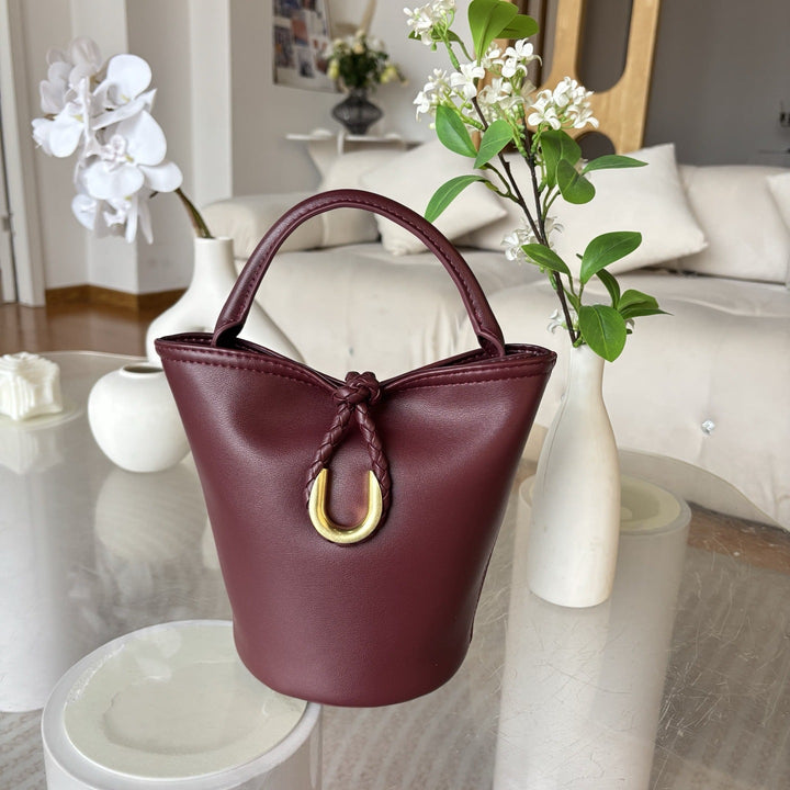 Women’s fashionable mini handbag