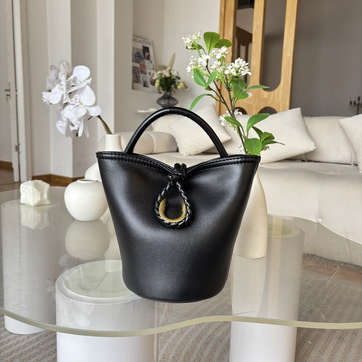 Women’s fashionable mini handbag