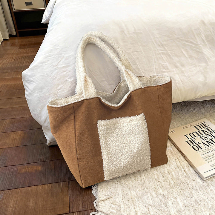 Women’s tote bag made of high-quality material and exclusive design
