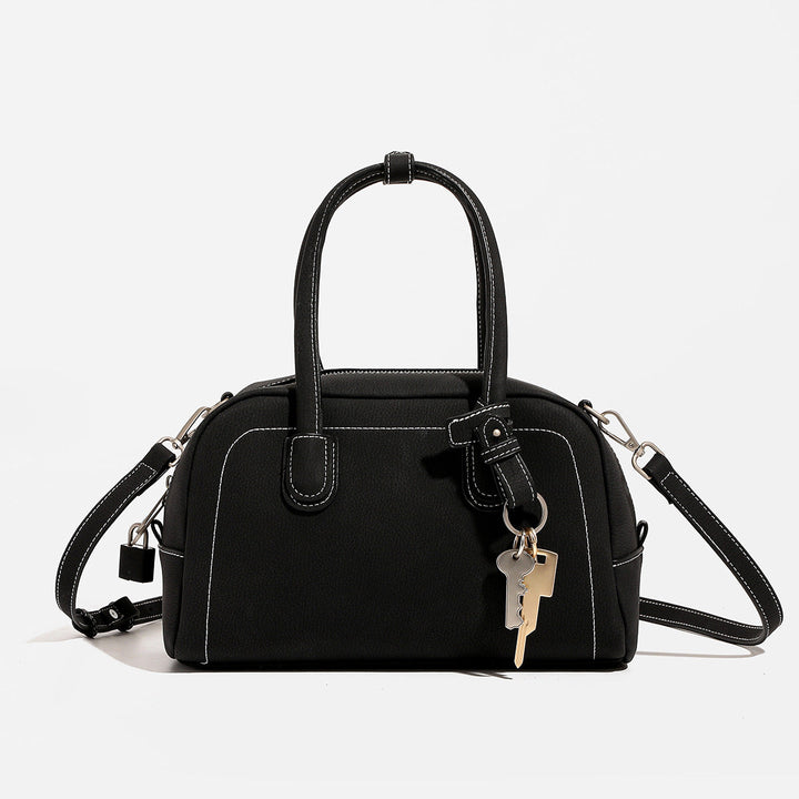 Women's handbag with removable and adjustable shoulder strap