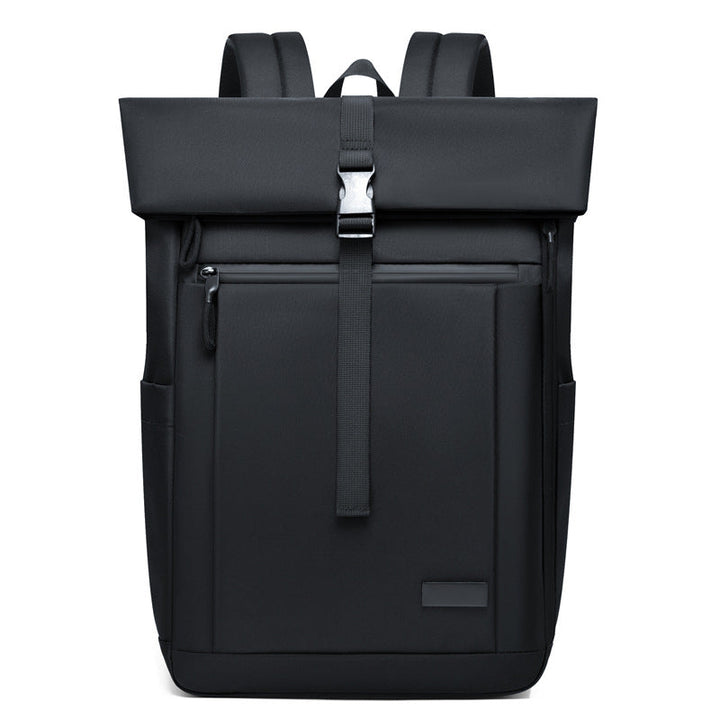 More elegant and functional backpack with reinforced carrying straps