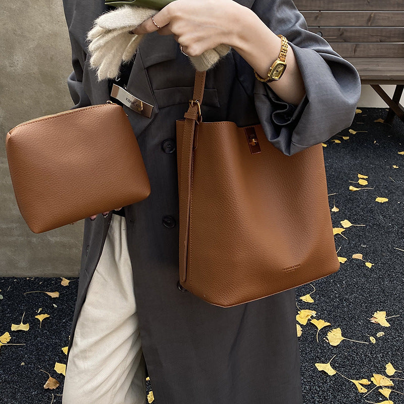 Ladies elegant Tote Bag with modern closure