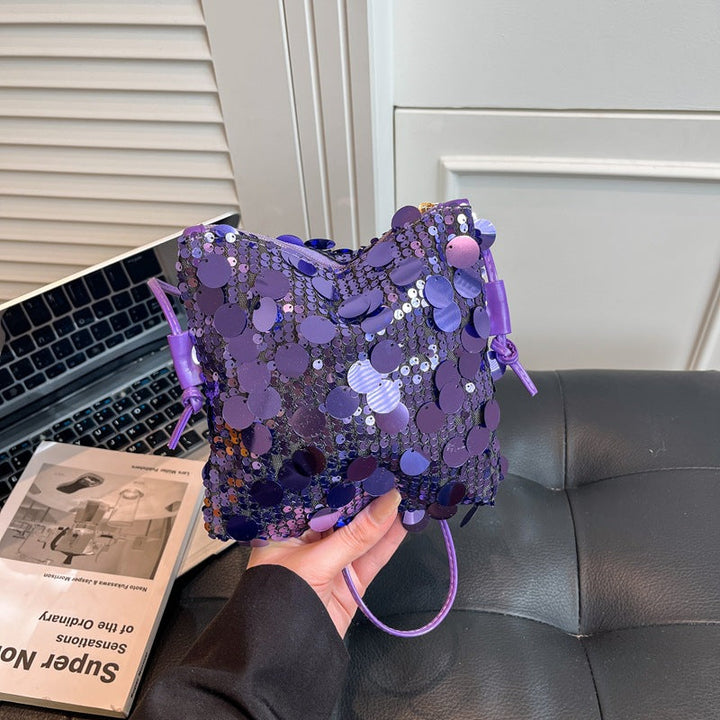 Women’s shoulder bag with sparkly sequin design