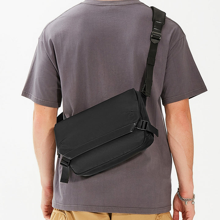 Stylish Urban Messenger Bag Cardanzo