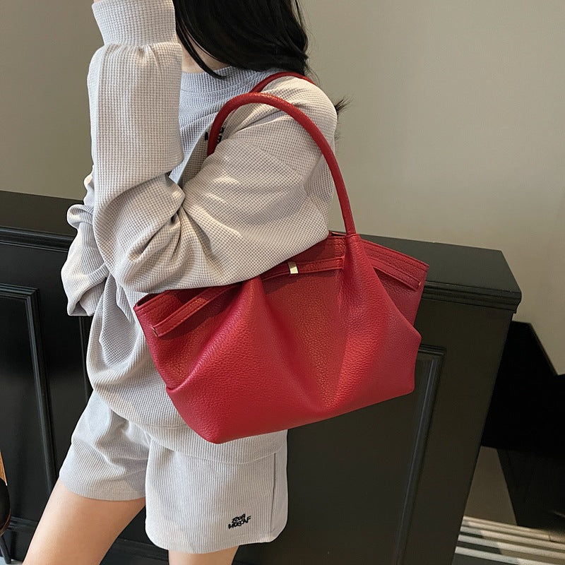 Women's tote bag with structured design