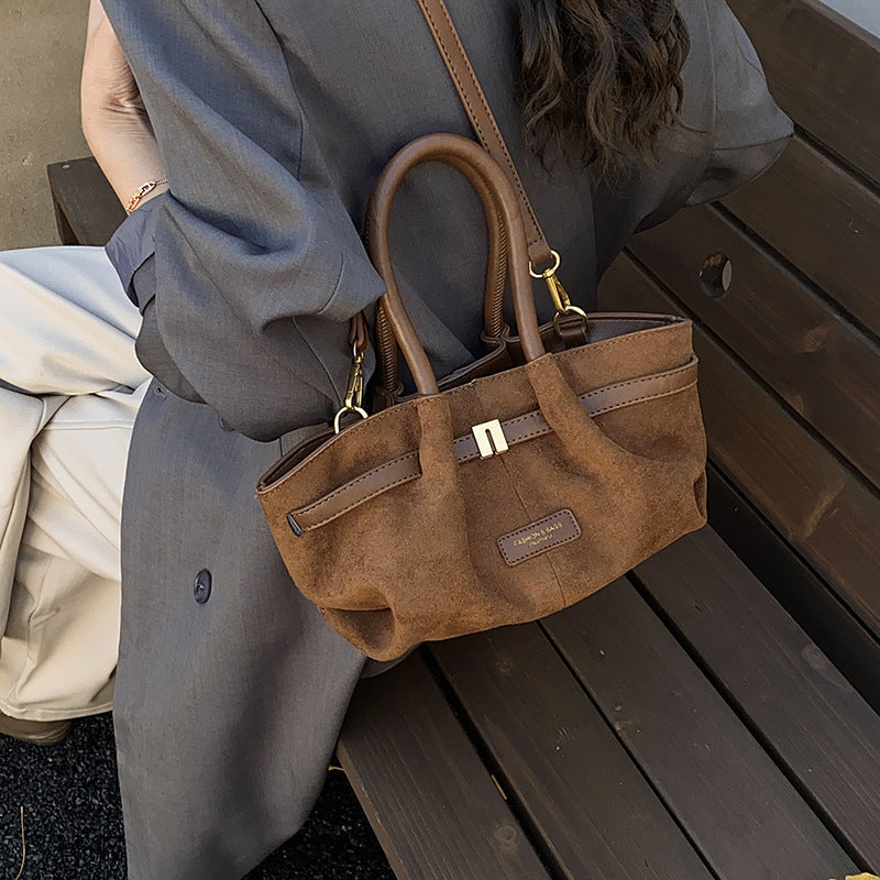 Women trendy hobo bag made of high-quality suede