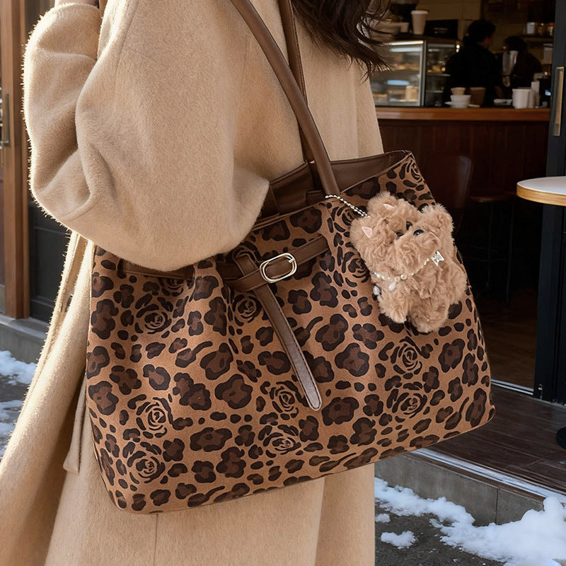 Women's Shopper Bag with floral and animal design