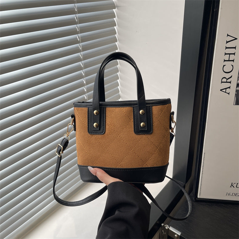 Women's elegant mini bucket bag with detachable shoulder strap