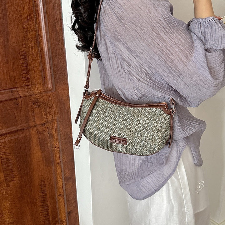 Women's shoulder bag with elegant woven design and removable shoulder strap