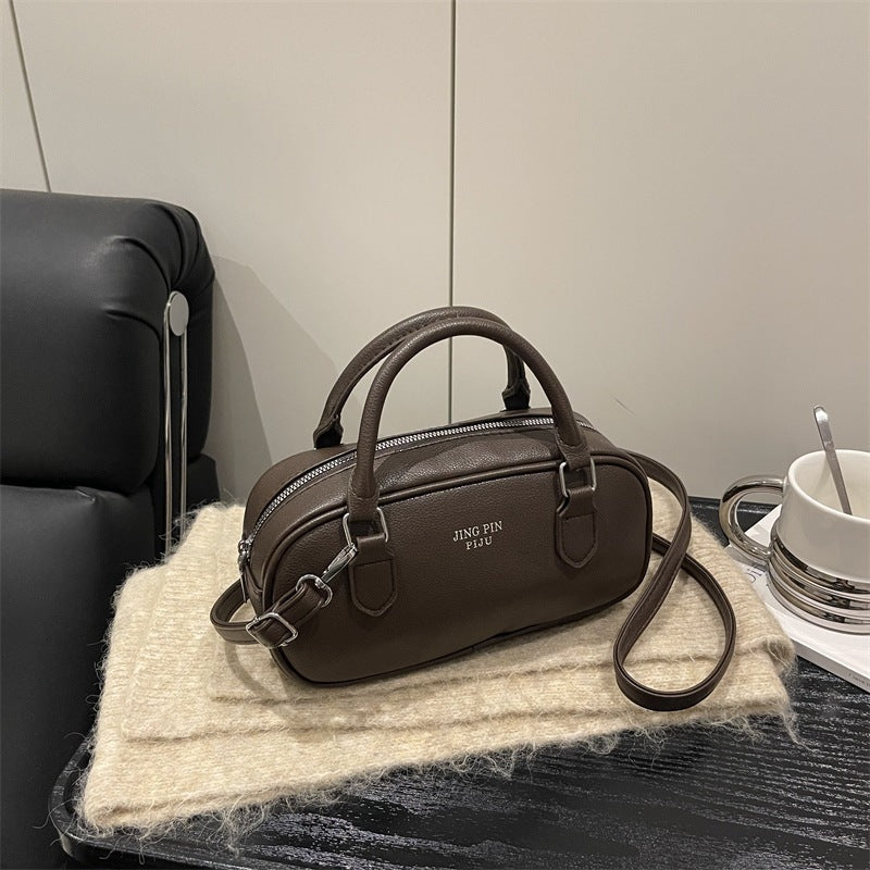 Women's elegant handbag in minimalist design