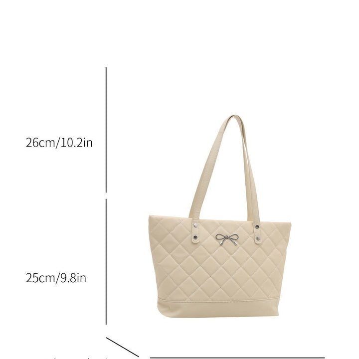 Women's elegant tote bag made of high-quality synthetic leather