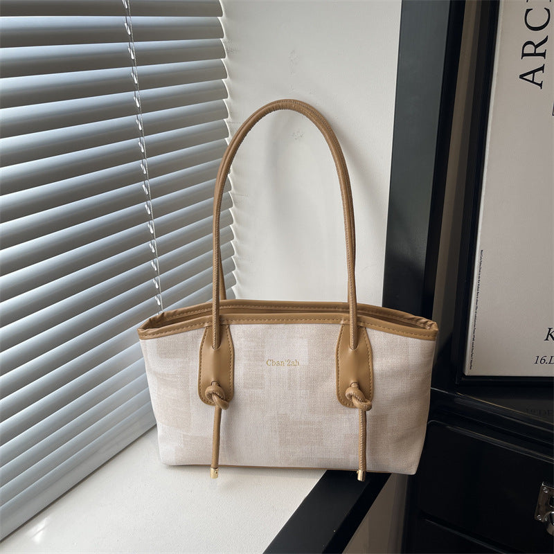 Ladies elegant tote bag with textured material