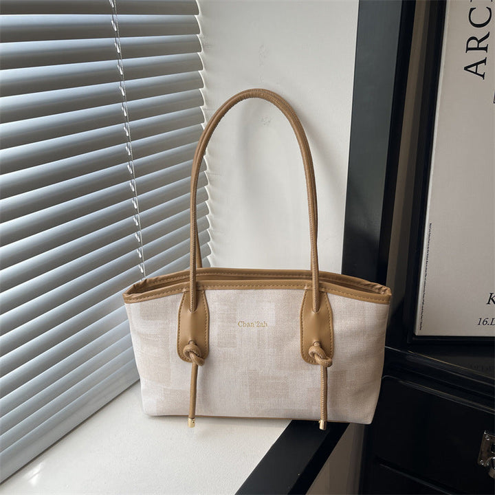 Ladies elegant tote bag with textured material