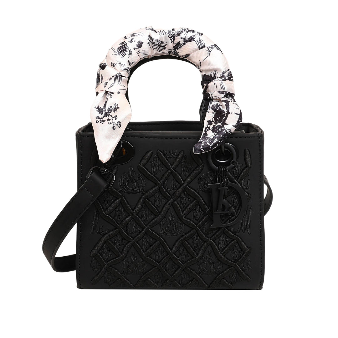 Ladies handbag with luxurious pattern