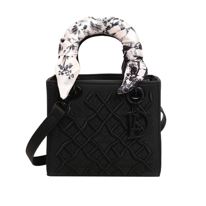 Ladies handbag with luxurious pattern
