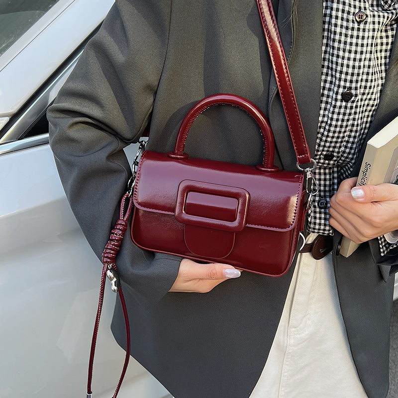 Women’s mini handbag with detachable shoulder strap and modern design
