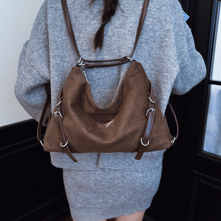 Women's shoulder bag with removable shoulder strap and modern design